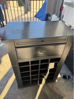 Wine cabinet