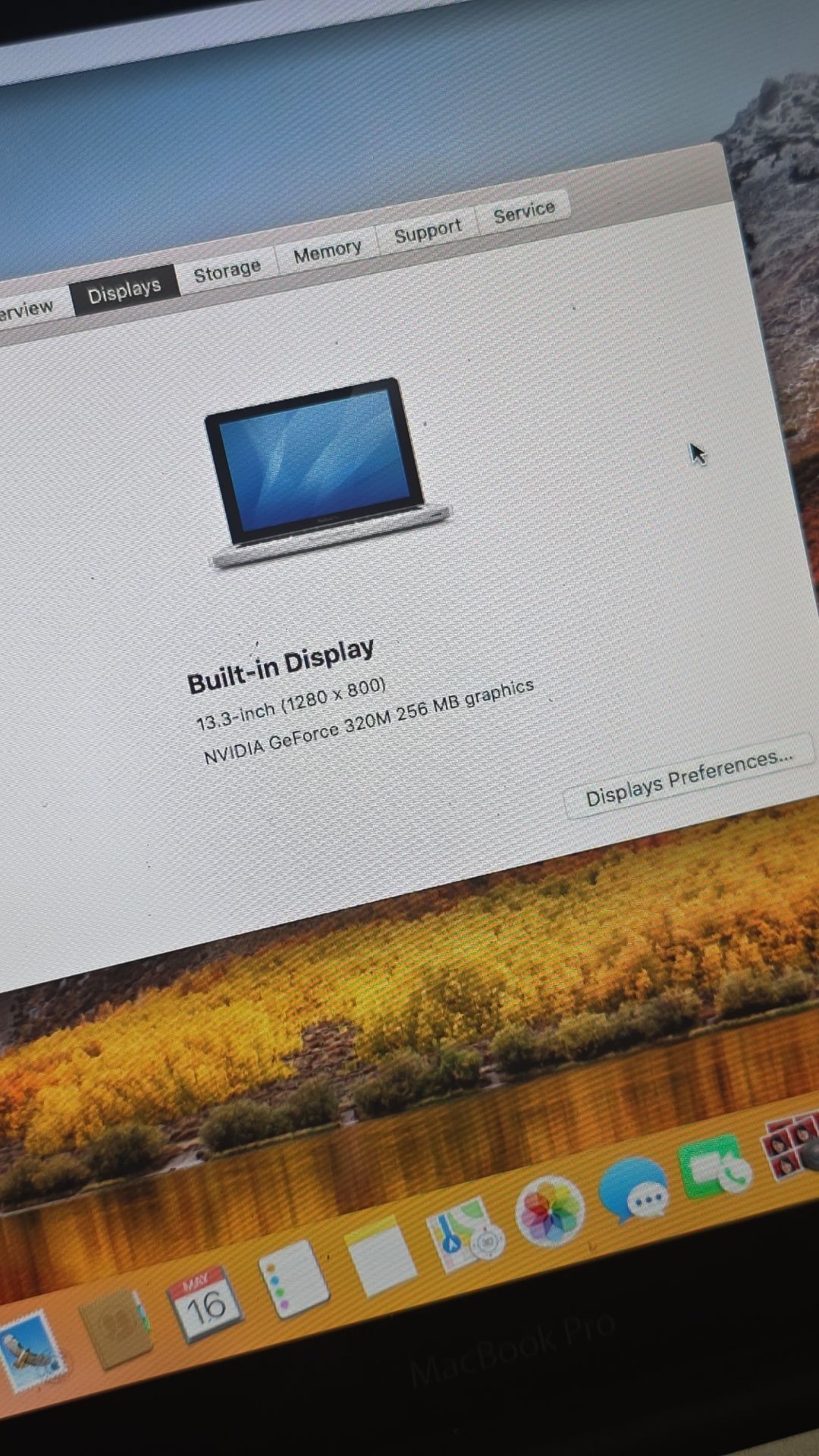 MacBook Pro 2010 comes with charger