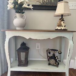 Rustic Accent Table With Accessories 