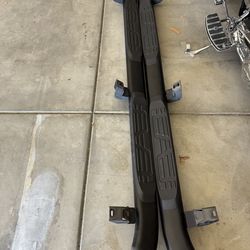 2022 Toyota Tacoma steps