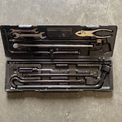 Truck Tool Kit 