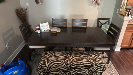 Dinning table