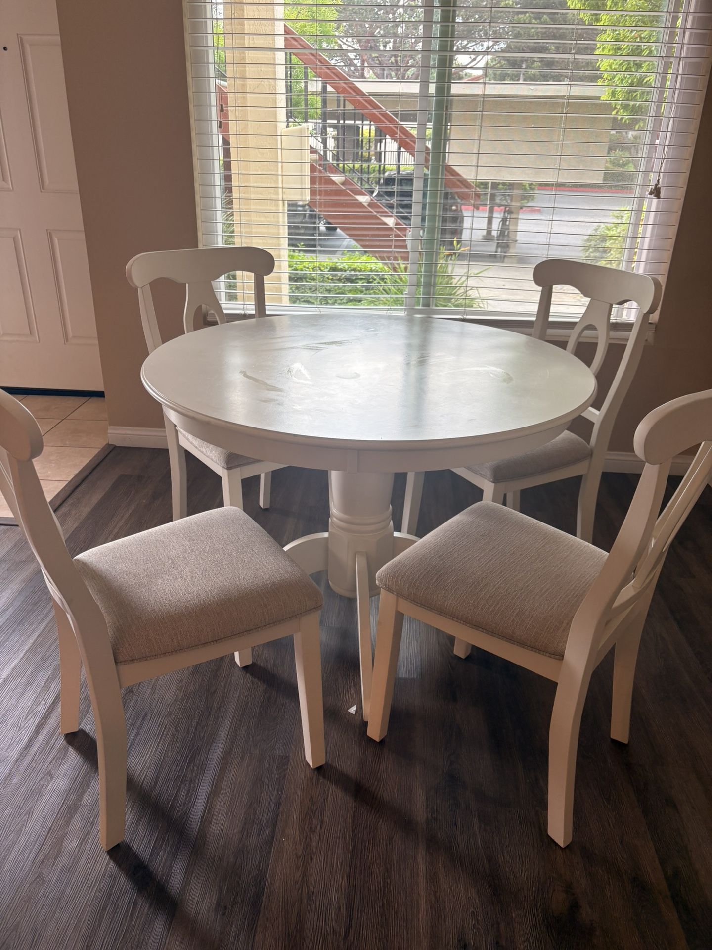 White Round Dining Table