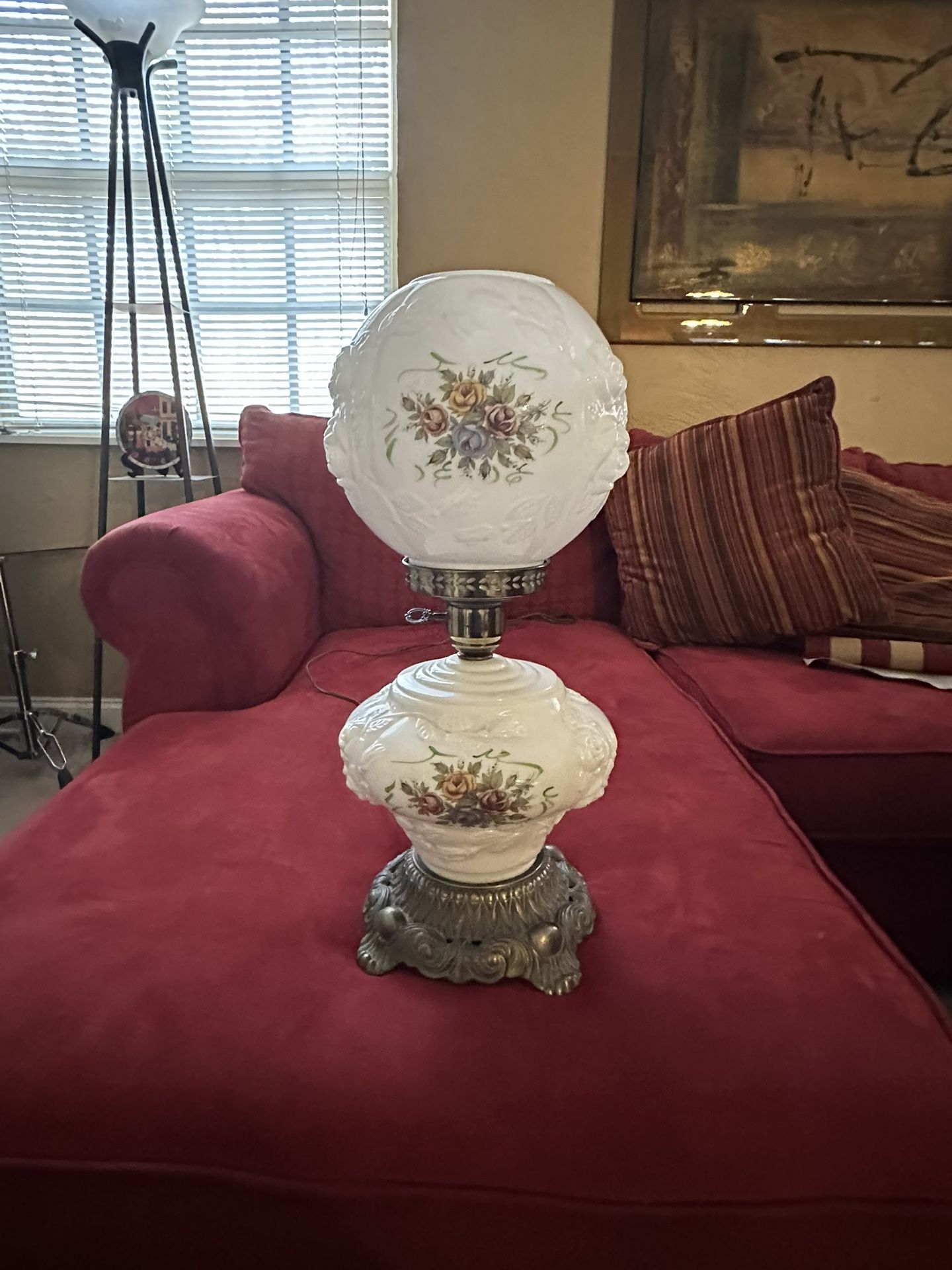 Vintage Phoenix Gone With The Wind Wild Rose Hurricane Lamp