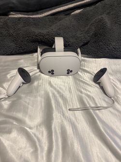 Meta Quest 3S 128GB VR Headset ā Like New!
