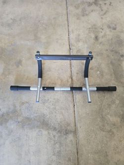 Pull Up Bar
