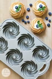 Six 6-cavity Nordic Ware mini bundt pan (bundle)