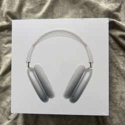 🎧Air Pod Max Silver 🩶 Brand New ✅ Receipt Available🧾 Open To Offers 📲 $225💰 