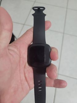 FITBIT VERSA 4 NO CHARGER