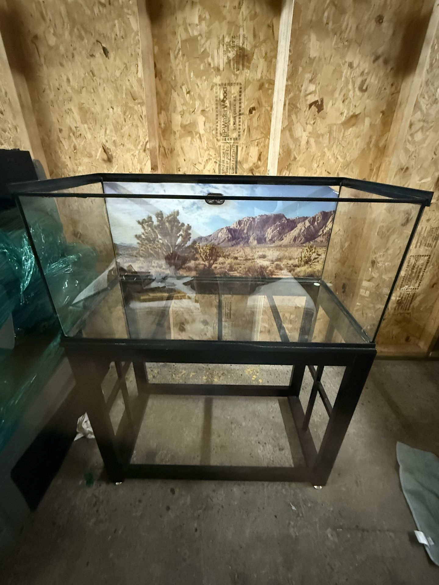 40 Gallon reptile tank including/ the stand