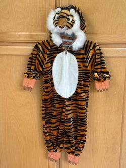 Tiger suit  3-4 T   EXCELLENT condition
