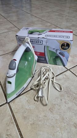 Black+Decker Easy Steam Compact Iron