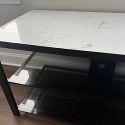 Dining Table & Living Room Tv