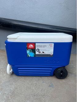 Igloo Wheelie Cool 38 Qt Rolling Cooler Blue White Camping Beach Picnic