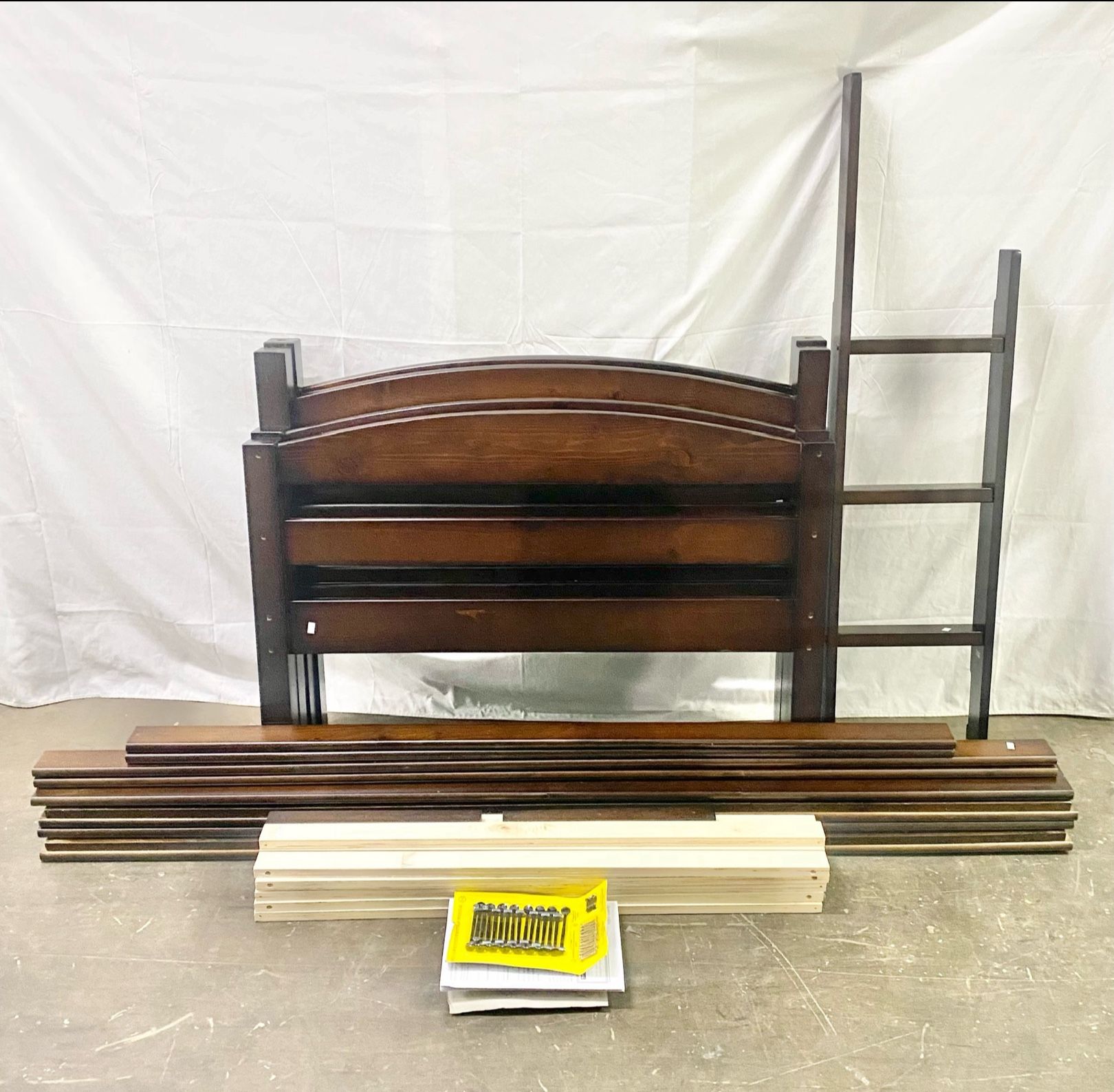 Solid Wood Twin-over-Twin Convertible Bunk Bed, bunkbed, bed frame , Mocha *Free Delivery & Assembly*