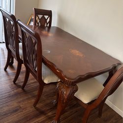 ✨ Solid Wood Dining Table Set – Classic Style ✨