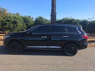 ** 2013 Black Infiniti JX35 **