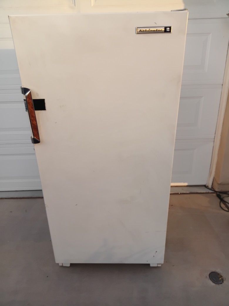 5ft Standing Freezer