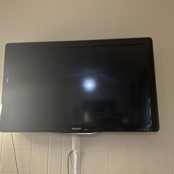 $30 Working TV With Remote 
