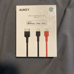 Aukey. USB-C To Lightning Cable Cord