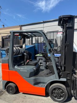 2021 Toyota Forklift 6000 LB 8FGCU30
