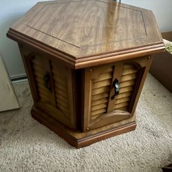 Free End Table