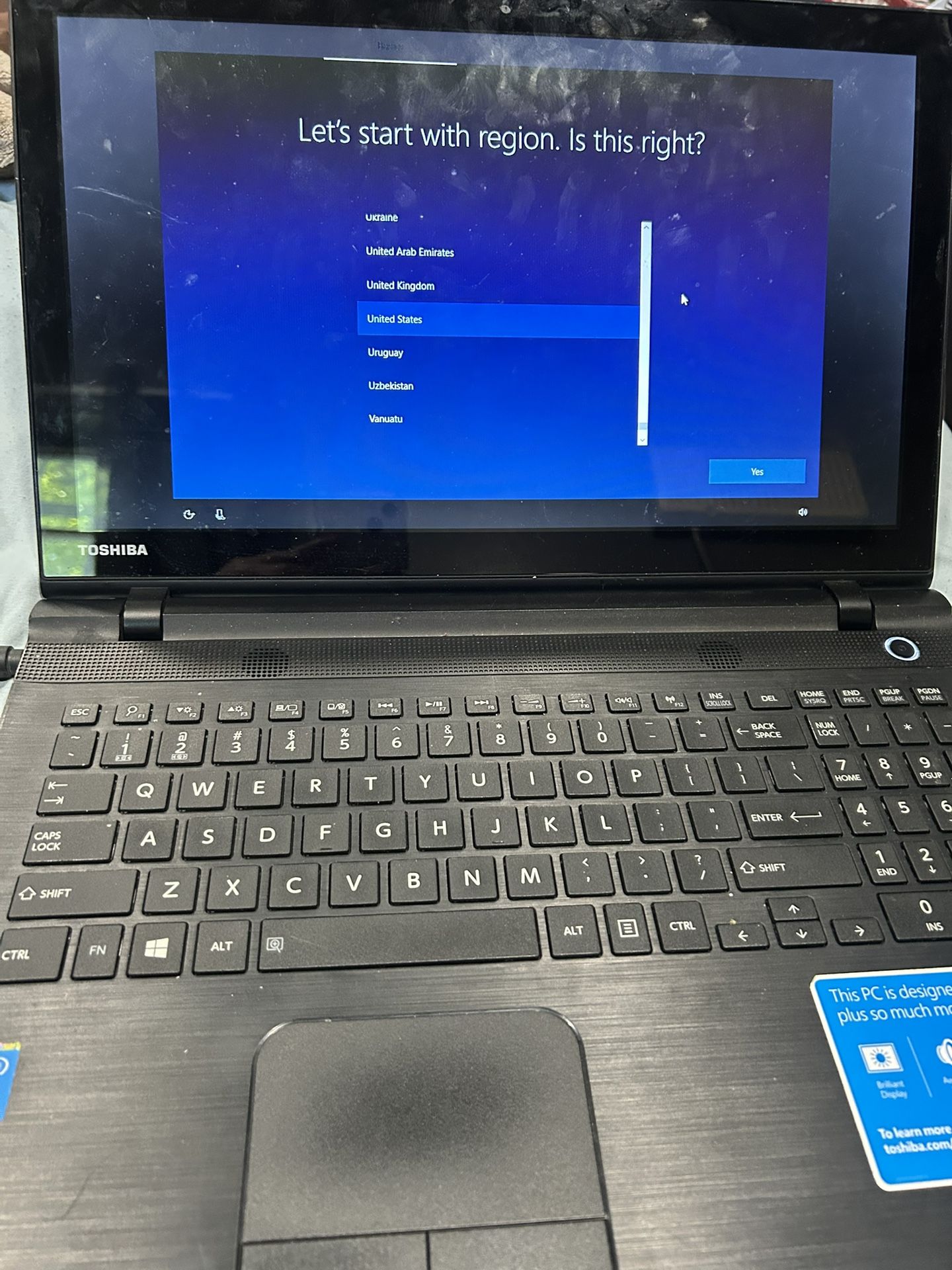 Toshiba Laptop (touchscreen)
