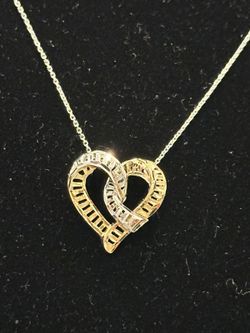 14k White Gold necklace and pendant 