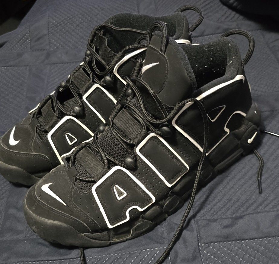 NIKE UPTEMPO SIZE 11