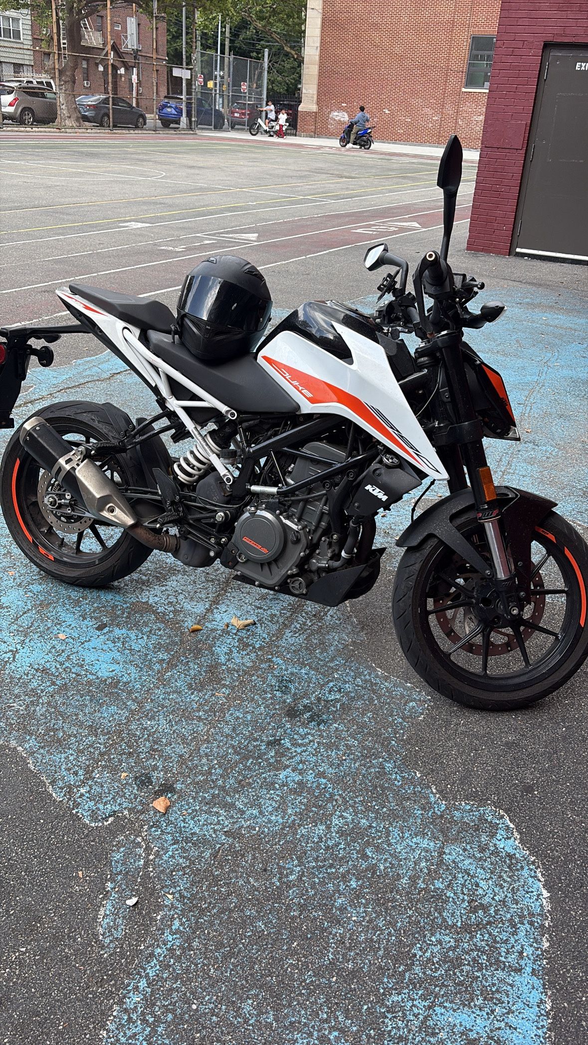 KTM Austrian Duke