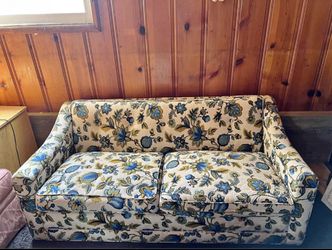 Vintage Floral Loveseat 