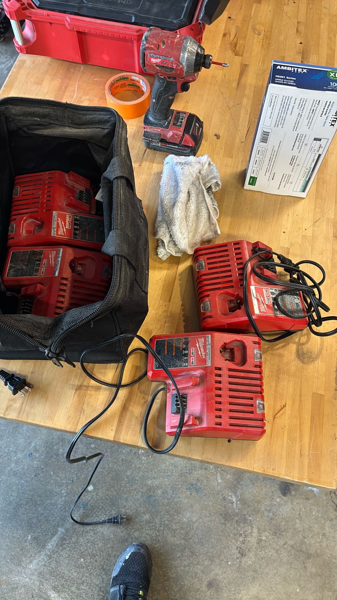 M8 Milwaukee Chargers