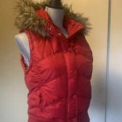 AEROPOSTALE Quilted Puffer Vest Faux Fur Trim Hood Zip & Snap Front RED Large L