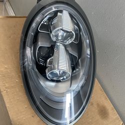 2017-2019 Porsche 911 Carrera Right Headlight 