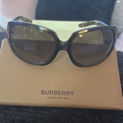 Burberry Sunglasses 