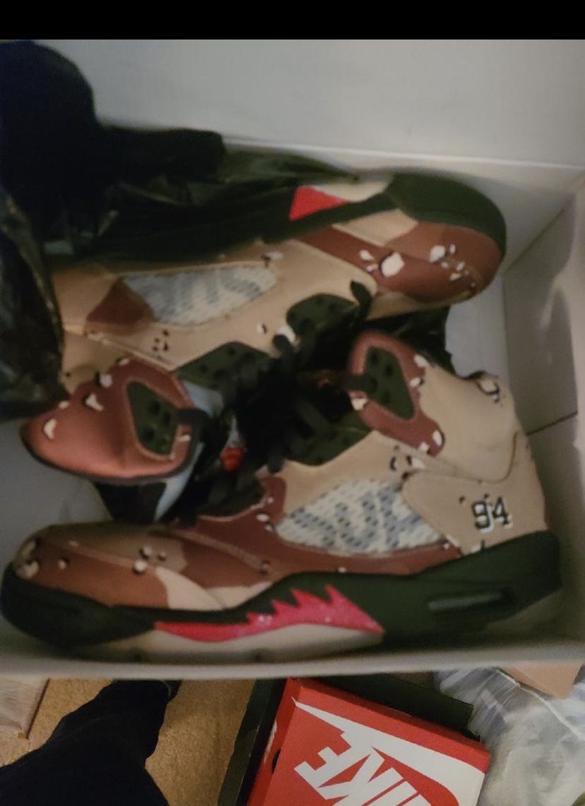 Jordan 5 Supreme 