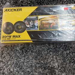 Pair of 5.25" Kicker