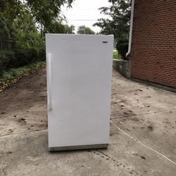 Free Delivery- Whirlpool Frost Free  Freezer 20 Cu.ft