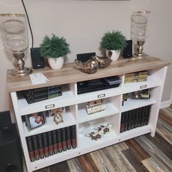 Storage Cabinet / Entertainment Center 