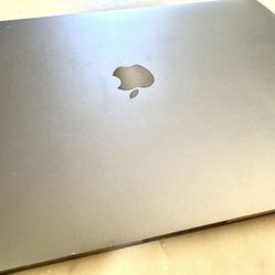 MacBook Pro 15 inch 2018 2.6 GHz 6-Core Intel Core i7, Retina Display, 16GB RAM, 512 SSD