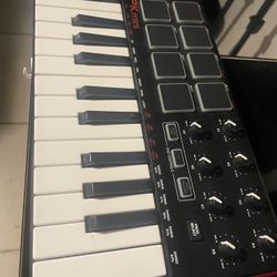 Akai MPK mini