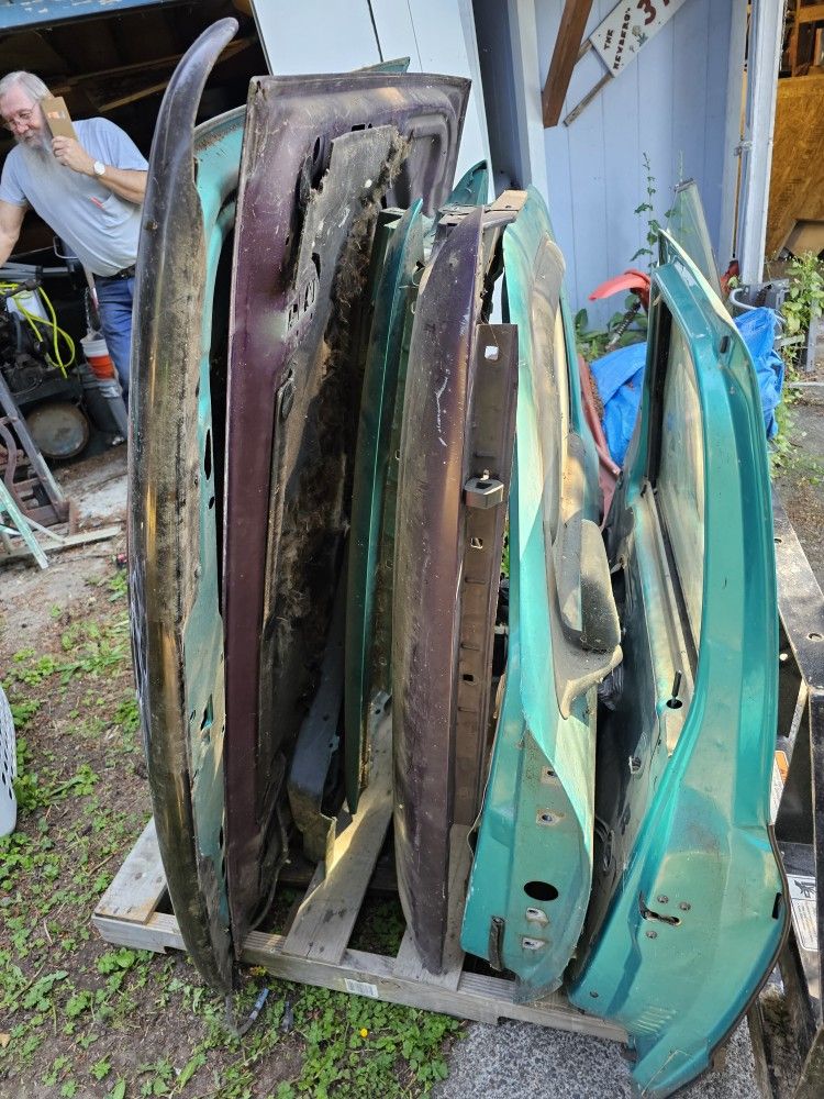 93 Ford Ranger PU -parts