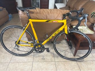 FELT.    F.  80.  20 Velocity. 2x10.   Road. Bike