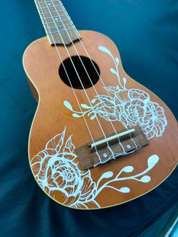 Hand-Painted Ukulele (Mitchell)