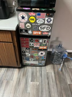 Magic chef mini fridge freezer