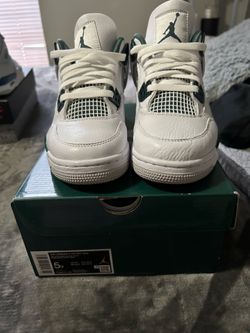 Jordan 4 green oxidized size 5 boys, 6.5 women