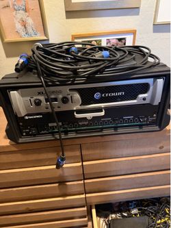 Crown XLS 1500 Amplifier