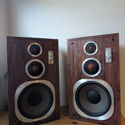 MCS 3 Way Speakers (contact info removed) in excellent condition