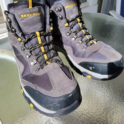 Skechers Mens Hiking Boots 