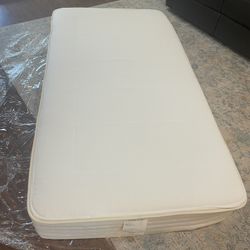 Awara Natural Luxury Hybrid Twin Mattress For Sale! Great Condition!